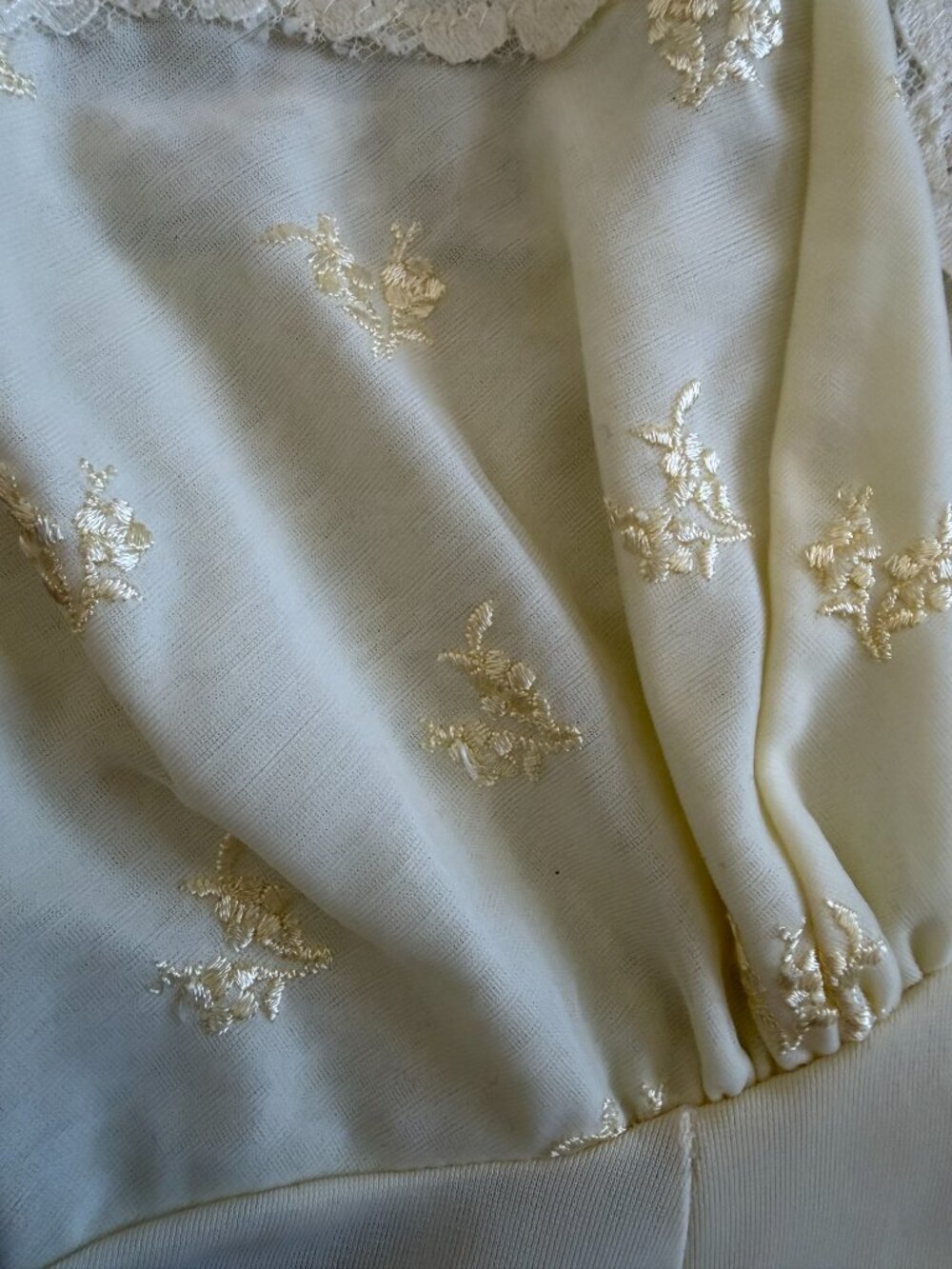 VTG 60s Embroidered Lace Slip Dress Chemise PHILMAID Pale Yellow 34 - Picture 10 of 12